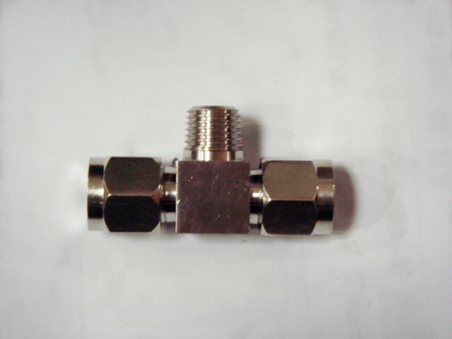 卡套式三通終(zhong)端接頭