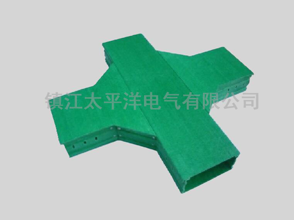 玻璃(lí)鋼水平四(sì)通