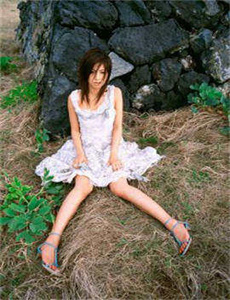 大胸女大学生